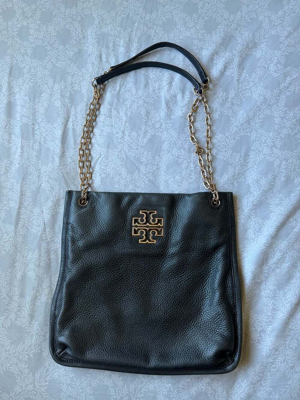 Tory Burch Britten Slouchy Chain Tote Bag Black Leather Gold Shoulder Bag